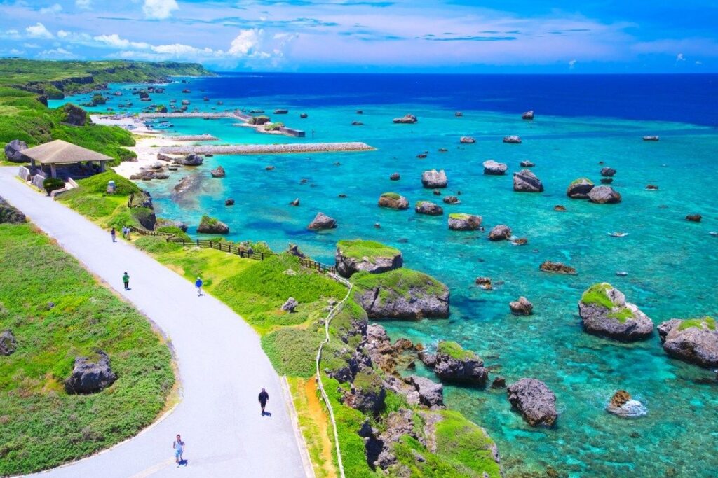 Tempat Wisata di Musim Panas 2025? Destinasi Terbaik dengan Suhu Sempurna