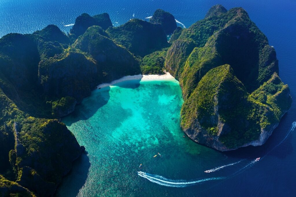 Temukan Objek Wisata Terbaik di Kepulauan Phi Phi Thailand